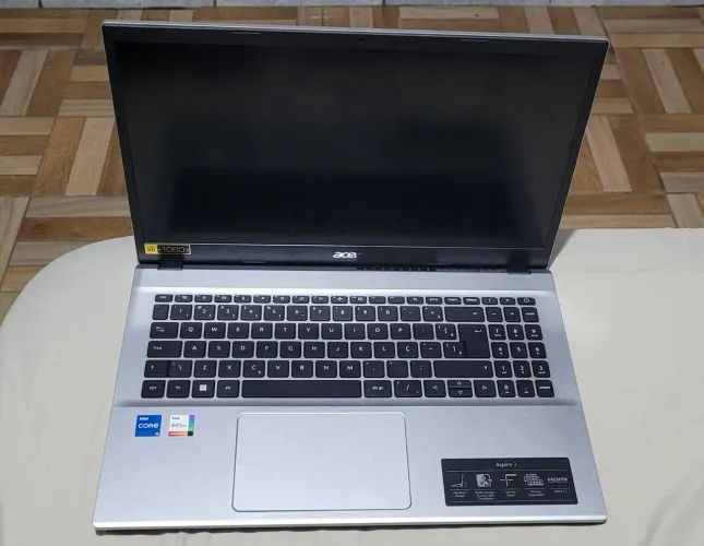 Notebook Acer Aspire 3 A315-59-51YG, em ótimo estado de conservação