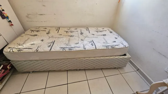 Cama box solteiro usada + colchao R$ 250,00 no bessa