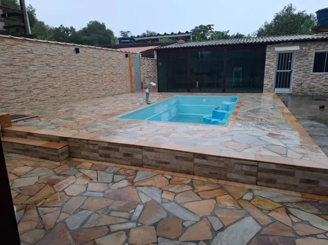 Casa Temporara Finados Bambuí Marica