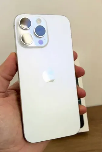 ? iPhone 16 Pro Max Branco - 256 GB