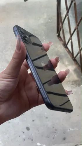 iPhone 11 preto