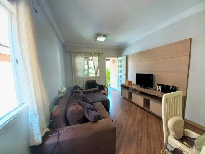 Sobrado em Condomínio com 3 Dormitórios e Espaço Gourmet  Vila Rica II