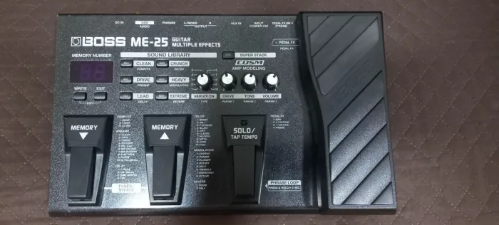 Pedaleira boos me 25