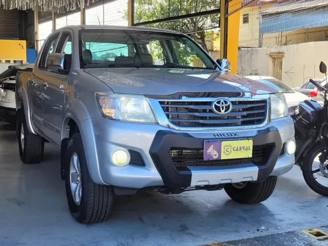 Toyota Hilux CD SR 4X2 2.7 16v/2.7 Flex Aut. 2013
