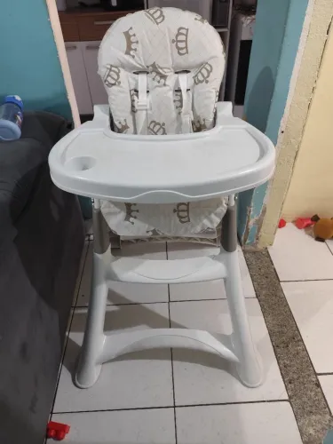Cadeira de alimentação Golzerano 