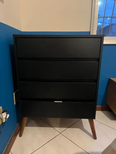 Cômoda 4 gavetas