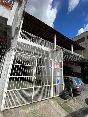 Imóvel para venda possui 290 metros quadrados em Jardim Santa Clara - Guarulhos - SP