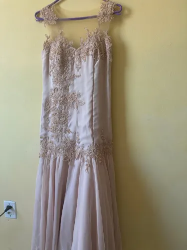 Vestido de festa alfaiataria de luxo feito â mão