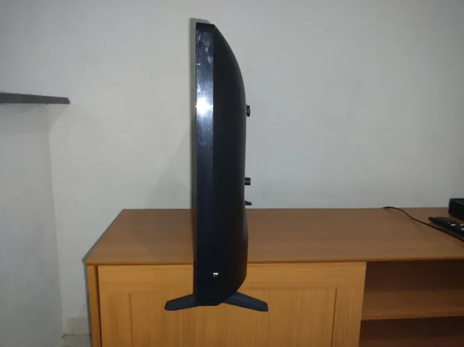 Smart TV LG 32 polegadas ótimo estado 