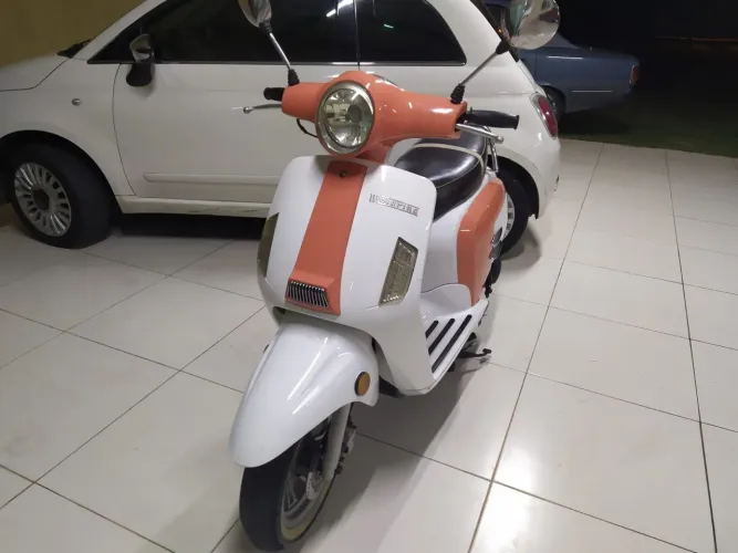 Scooter motorino velvet