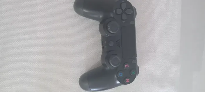 Controle de de ps4 similar 