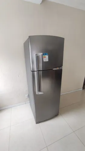 Geladeira Brastemp Frost Free 220w - funcionando perfeitamente
