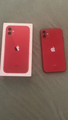 iPhone 11 vermelho