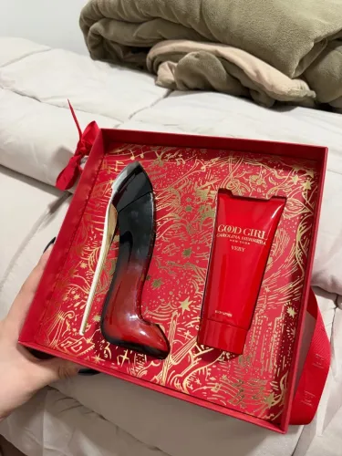 Kit Good Girl Very Carolina Herrera 80ml + Body Lotion Original