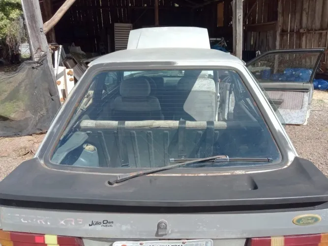 Escort XR3 Tampa Traseira