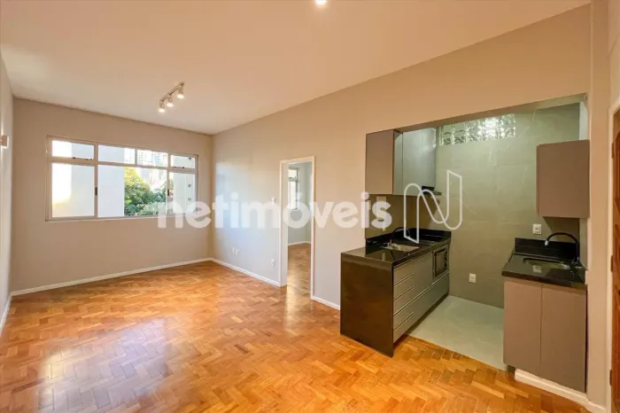 Excelente Apartamento, 100% reformado no Boa Viagem! Próximo a Faculdade de Direito da UFM