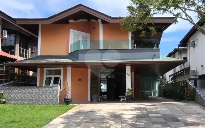 Condomínio com 4 quartos à venda em Vista linda - SP