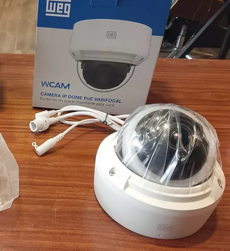 VENDO CÂMERA DE VIDEO WCAM IP METAL 5MP VARIFOCAL DOME 51 