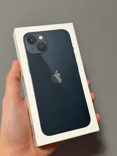 Caixa iphone 13 preto 