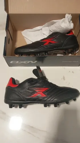 Chuteira de Campo OXN Masculina Nº 41 - Excelente Estado