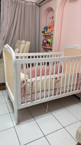 Berço infantil provençal 