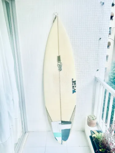 Prancha Surf JS em Muito Bom Estado