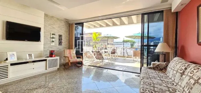 Cobertura Linear com 3 qts, 206 m² por R$ 1.280.000 - Porteira Fechada - Recreio dos Bande