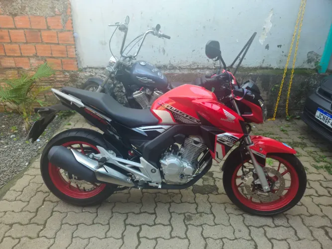 VENDO CB TWISTER 250CC ABS