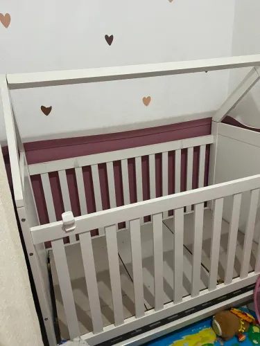 Berço adaptável branco