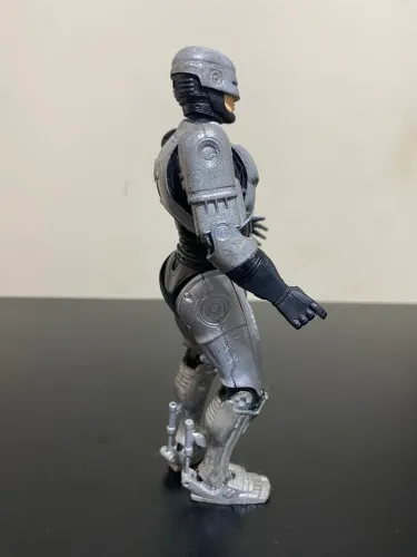 FIGURA DE AÇÃO DE ROBOCOP