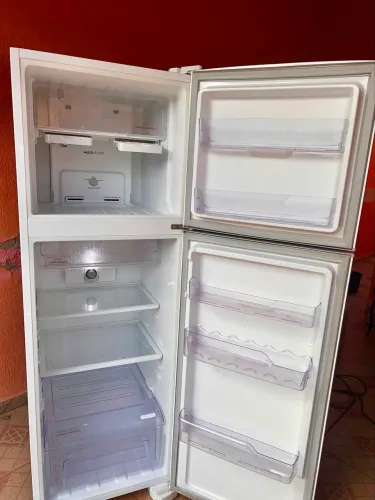 Geladeira Frost Free