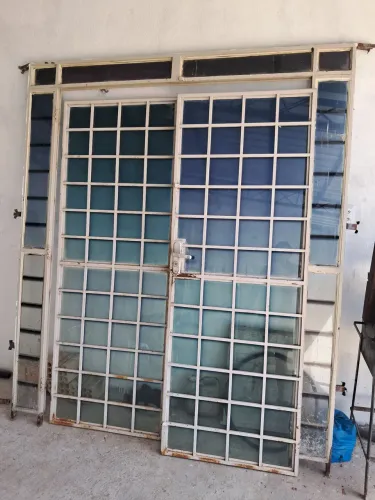 PORTAS DE FERRO