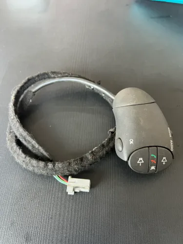 Controle som volante Sandero / Logan / Duster