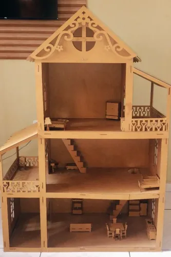 Vende casinha de boneca