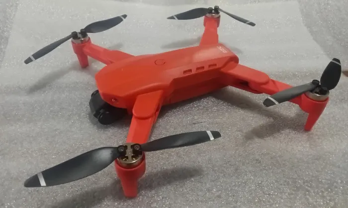 Drone Lyzrc L900 Pro SEM controle remoto - Com Bateria - DEFEITO Para retirada de peças