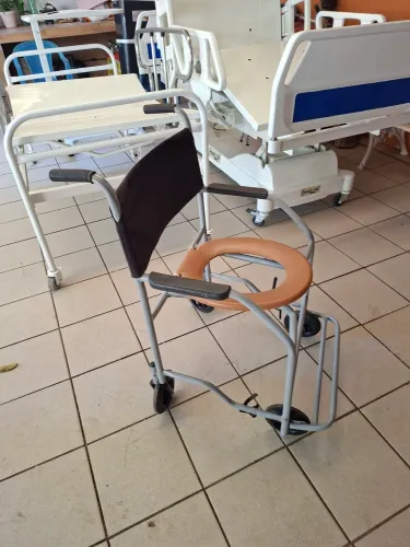 Cadeira de banho obeso 140 reais