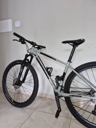 Bicicleta Sense Rock Evo