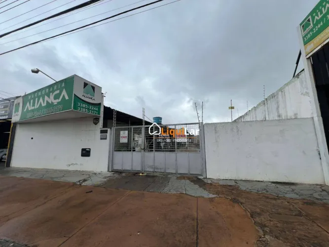 Terreno Comercial na Av. Bandeirantes com 900 m² e Excelente Visibilidade Próximo à Av. Sa