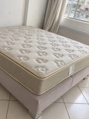 Cama box queen + colchão Flex Tenerife