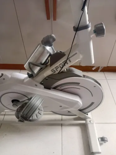 troco bicicleta ergometrica nova por máquina lava e seca.