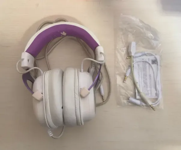 Headset Gamer Havit H2002D Branco e Roxo | Driver 53mm | Microfone | P2 3,5mm
