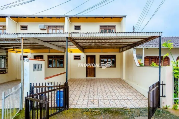 Casa com 2 dormitórios para alugar, 83 m² por R$ 2.800/mês - Garcia - Blumenau/SC