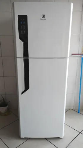 Geladeira Eletrolux Inverter 