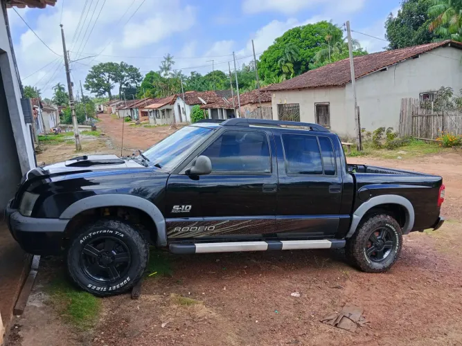 Chevrolet S10 Pick-up Rodeio 2.4 MPFI F.power CD 2011