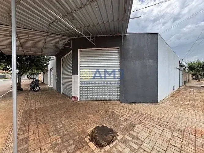 Sala Comercial 80m² no Village Atalaia !