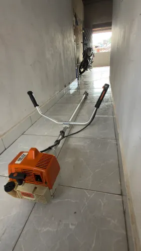 Vendo essa Roçadeira STHIL 160