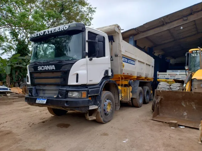 Caminhão Truck Scania P310 Basculante 6x4 Ano 2013