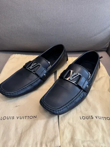 Sapato mocassim couro, Luís Vuitton 100% original 