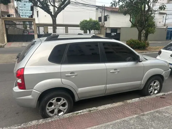 Hyundai Tucson 2.0 16V Aut. 2012