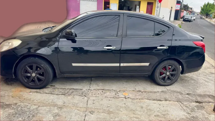 Nissan Versa SL 1.6 16V Flex Fuel 4P Mec. 2013